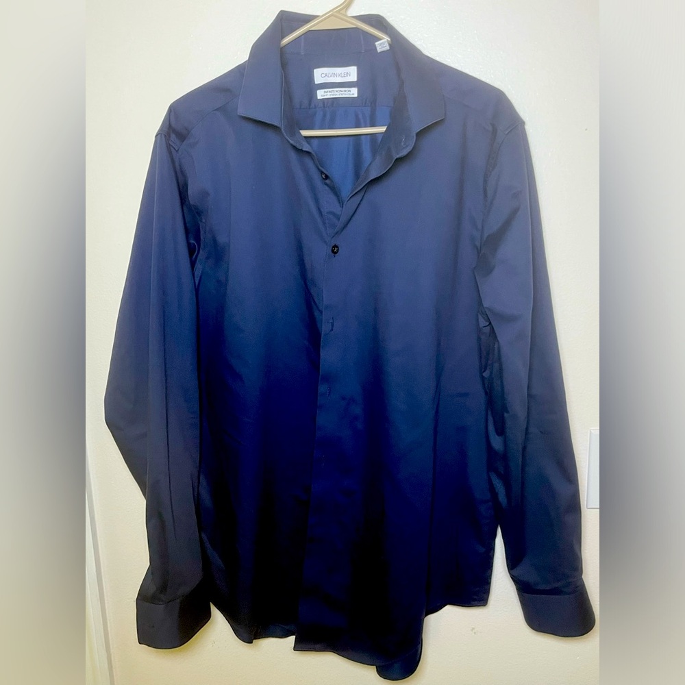 Men’s Calvin Klein blue dress shirt size XL